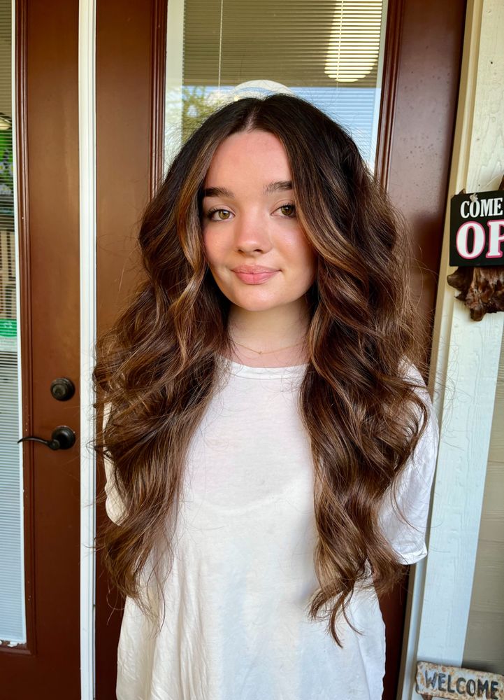 BEAUTY ILLUMINATOR Updated April 2024 198 Photos 724 Kakala St