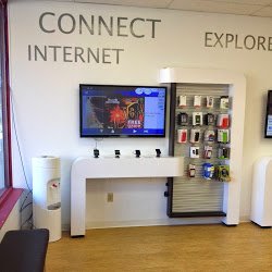 Verizon Authorized Retailer - Russell Cellular