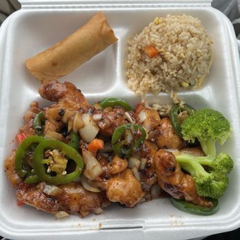 Little Beijing Restaurant - Crispy Jalapeno Chicken lunch special - Chinese Near Me - Elgin, Texas