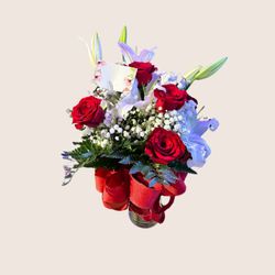 Honolulu Flower Lady - Heavenly Lily Rose Arrangement