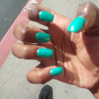 The Nail Salon - Right hand - Nail Salons Near Me - Granada Hills, California The Nail Salon - Right hand - Nail Salons Near Me - Granada Hills, California