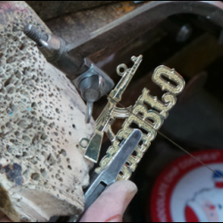 Elegante Jewelry - Design name plates