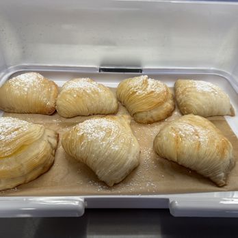 Pane E Amore Italian Cafe - Made fresh this morning! - Cafes Near Me - Bradenton Beach, Florida Pane E Amore Italian Cafe - Made fresh this morning! - Cafes Near Me - Bradenton Beach, Florida