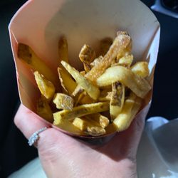 Wendy's - Horrible! Stale reheated fries