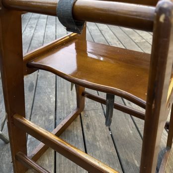 Paris Baguette - Dangerously unsafe child seat. Basically you need to hold your children to ensure their safety. - Coffee & Tea Near Me - San Jose, California Paris Baguette - Dangerously unsafe child seat. Basically you need to hold your children to ensure their safety. - Coffee & Tea Near Me - San Jose, California