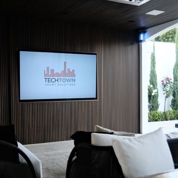 TechTown Smart Solutions - Outdoor Patio TV - Home Automation Near Me - Glendale, California