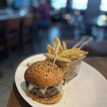 Yard House - New American Near Me - Oxnard, California