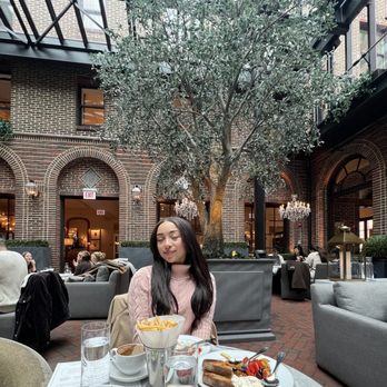 3 Arts Club Cafe at RH Chicago - Hand-Cut Fries - Cafes Near Me - Chicago, Illinois 3 Arts Club Cafe at RH Chicago - Hand-Cut Fries - Cafes Near Me - Chicago, Illinois
