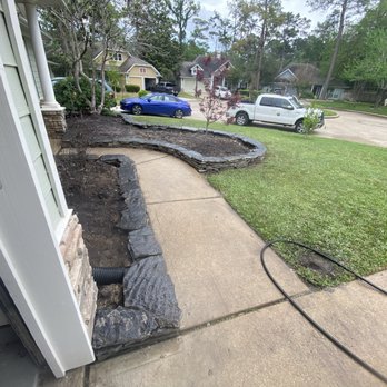 EAP Landscaping - Raised bed Flagstone - Landscaping Near Me - Houston, Texas EAP Landscaping - Raised bed Flagstone - Landscaping Near Me - Houston, Texas