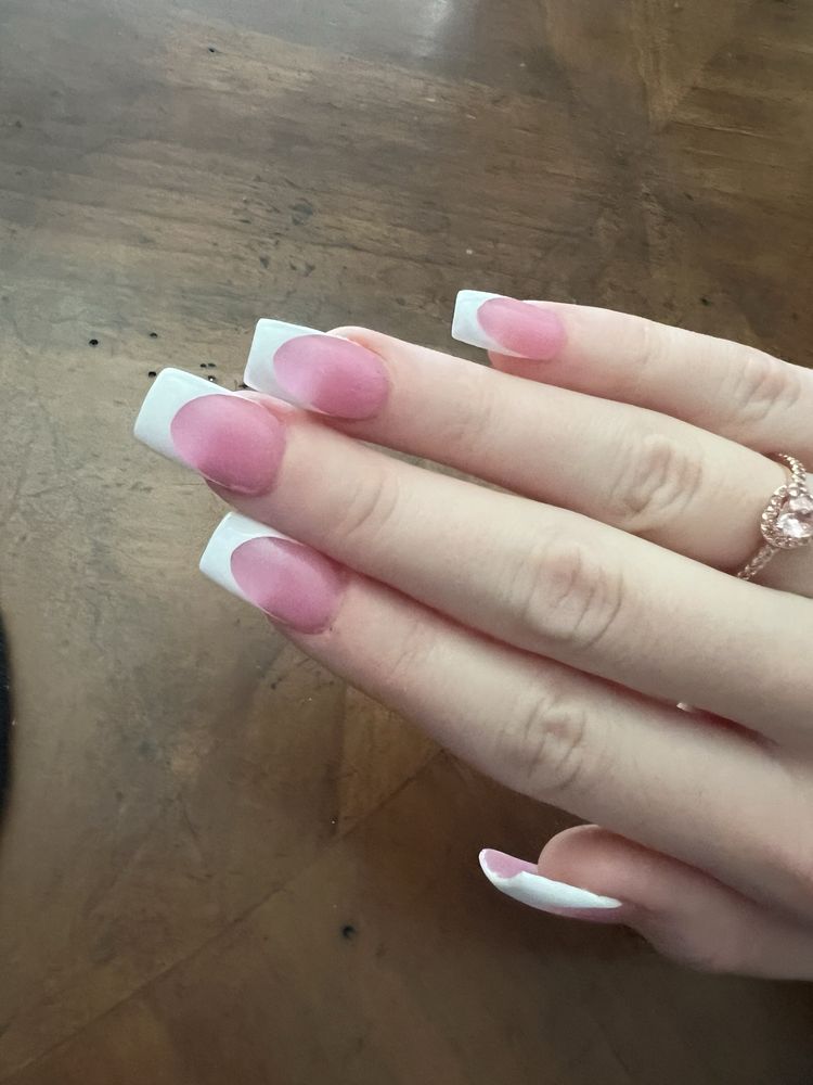 Yes! Nails and Spa Logo