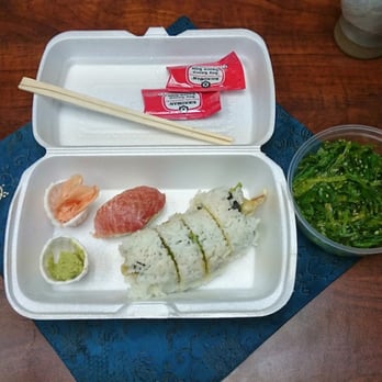 Ko-Doraku - Delicious TORO (tuna) with KoDoraku roll and side kaisou salad from the best sushi restaurant in Halifax: KoDoraku - Sushi Bars Near Me - Halifax, Nova Scotia