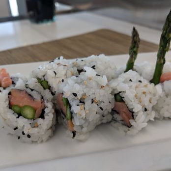 Wicker Park Sushi - Smoked salmon roll - Sushi Bars Near Me - Chicago, Illinois Wicker Park Sushi - Smoked salmon roll - Sushi Bars Near Me - Chicago, Illinois