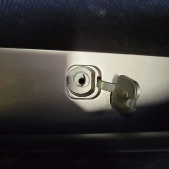 Bob's Car Audio & Electronics - Missing screw in my 2017 Hyundai - Car Stereo Installation Near Me - Torrance, California Bob's Car Audio & Electronics - Missing screw in my 2017 Hyundai - Car Stereo Installation Near Me - Torrance, California