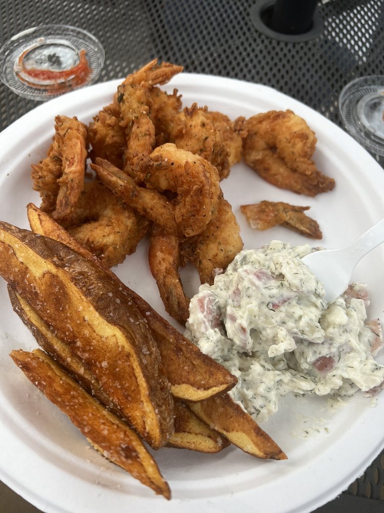 The Hot Box Eatery & Tap Logo