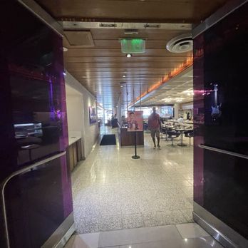 Maryjane's - Entrance - American Near Me - San Diego, California