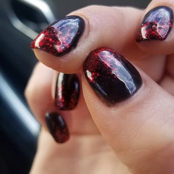 TT Nails - very much not next to the edge and already looks like it's growing out plus the cuticle is still dry and Flaky and rough - Nail Salons Near Me - Westmont, Illinois