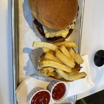 Burger Lounge - This was delicious. - Burgers Near Me - Irvine, California
