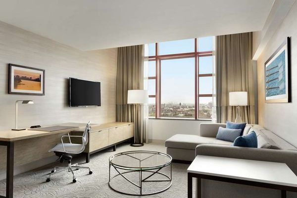 DoubleTree Suites by Hilton Hotel Boston - Cambridge by null
