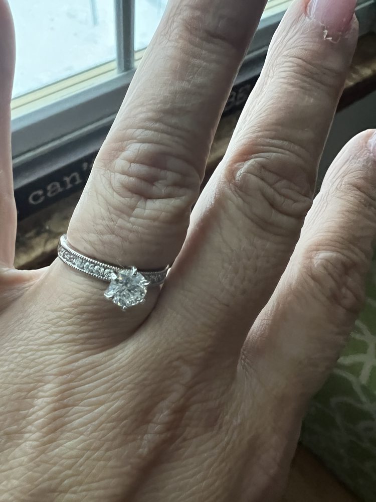 HANNOUSH JEWELERS Updated October 2024 200 Westgate Dr, Brockton