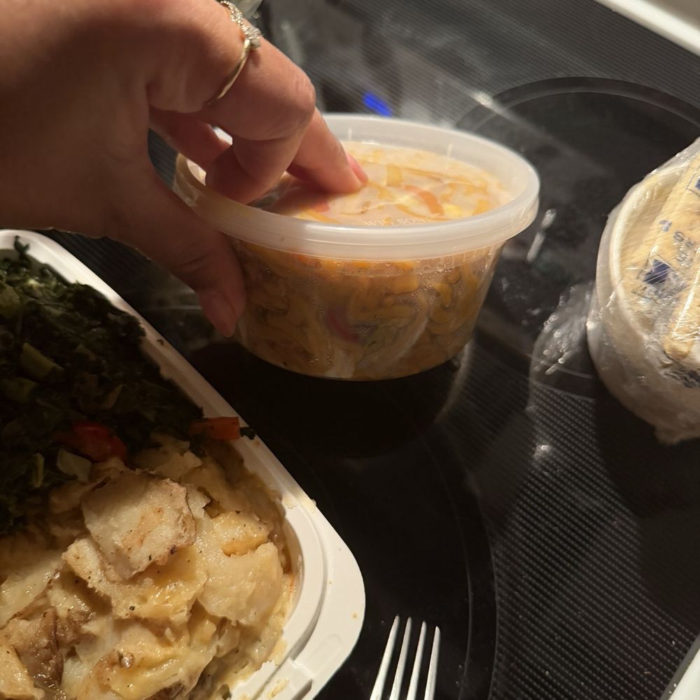 Mid Atlantic Seafood - Lomein - Seafood Near Me - Hyattsville, Maryland