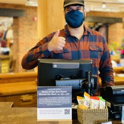 Patagonia Atlanta Buckhead - Friendly, helpful and fun. Staff gets a double paws up from this Kat!