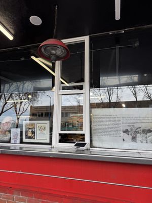 Everett & Jones Barbeque by null