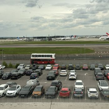Renaissance London Heathrow Hotel - Hotels Near Me - Hounslow, XGL