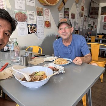 Laod'er Phet's Kitchen Farm To Table Style - Happy to have authentic Lao/Thai dishes! - Laotian Near Me - Weed, California