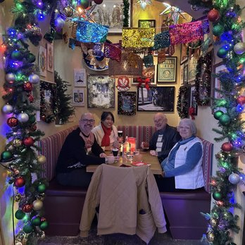 San Patricios - San Patricio - table in a nook - Irish Pub Near Me - Jersey City, New Jersey San Patricios - San Patricio - table in a nook - Irish Pub Near Me - Jersey City, New Jersey