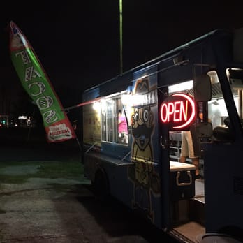 Mini Tacos El Maicol - The front side - Food Trucks Near Me - San Antonio, Texas Mini Tacos El Maicol - The front side - Food Trucks Near Me - San Antonio, Texas