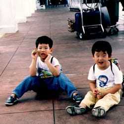 Orlando Health/Amtrak Station - My sons waitig for train. 息子たち、まもなくAmtrakに乗ります。
