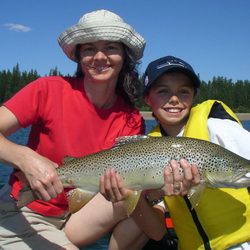 Central Oregon Fishing - Family friendly rainbow trout fishing.