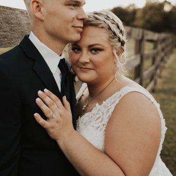 Shelby Clowers Photography - Wedding Photo - Event Photography Near Me Shelby Clowers Photography - Wedding Photo - Event Photography Near Me