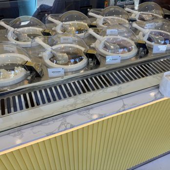 Milky Flakes - You can taste test any of  their flavors with a their tiny spoons - Ice Cream & Frozen Yogurt Near Me - Walnut Creek, California