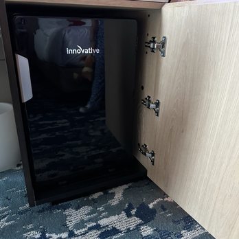 Hilton Anaheim - Mini Fridge - Hotels Near Me - Anaheim, California