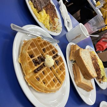 Bob & Edith's Diner - Diners Near Me - Alexandria, Virginia Bob & Edith's Diner - Diners Near Me - Alexandria, Virginia