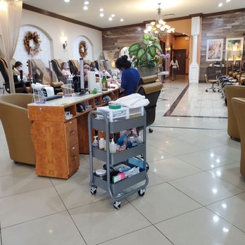La Bella Nail Spa - Nail Salons Near Me - Salinas, California La Bella Nail Spa - Nail Salons Near Me - Salinas, California