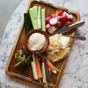 Lamplighter Cambridge Crossing - Hummus Board - Beer Bar Near Me - Cambridge, Massachusetts