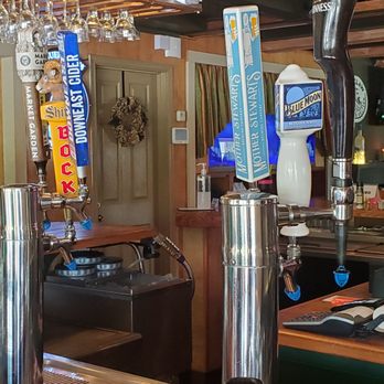 Meadows Restaurant - Tappers - American Near Me - Springfield, Ohio