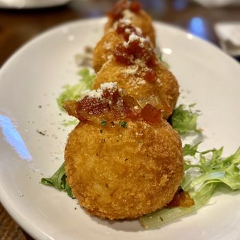 Mangiamo By 604 - Italian Near Me - Honolulu, Hawaii Mangiamo By 604 - Italian Near Me - Honolulu, Hawaii