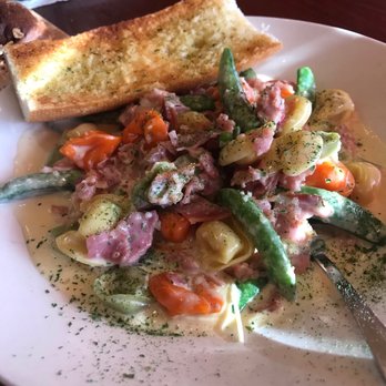 Daddy Jack's Restaurant & Bar - Tortellini Proscuitto - American Near Me - Indianapolis, Indiana