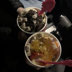 Menchie's Frozen Yogurt - Lakeway Center - Froyo fresh from the container withe the bestie