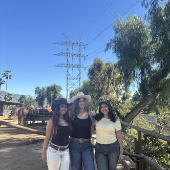 Circle K Riding Stables - Horseback Riding Near Me - Burbank, California