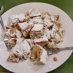 Halis Börek - Plain börek with powered sugar