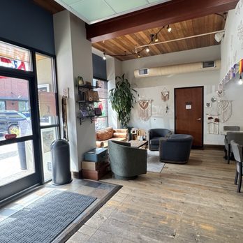 Vintage Orchid Coffee - Coffee & Tea Near Me - Arlington, Washington