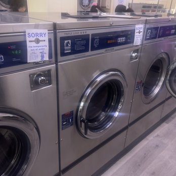 Surf 'n Suds - Broken washers - Laundromat Near Me - Fountain Valley, California Surf 'n Suds - Broken washers - Laundromat Near Me - Fountain Valley, California