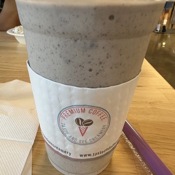 Taste & See Creamery - Oreo Milkshake - Ice Cream & Frozen Yogurt Near Me - Redding, California Taste & See Creamery - Oreo Milkshake - Ice Cream & Frozen Yogurt Near Me - Redding, California