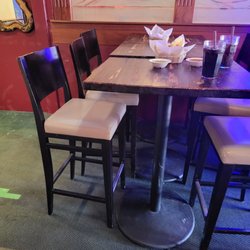 Luna Loca - These are the tables that they pushed together.