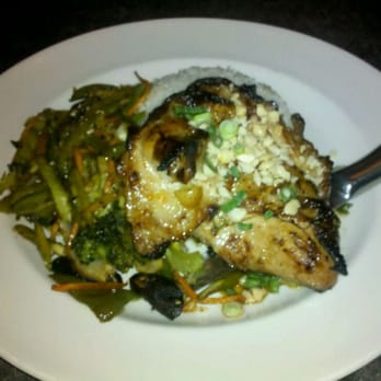 Yard House - Bars Near Me - Long Beach, California