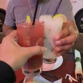 El Cristo Restaurant - strawberry mojito and a coconut mojito - Cuban Near Me - MIAMI, Florida El Cristo Restaurant - strawberry mojito and a coconut mojito - Cuban Near Me - MIAMI, Florida